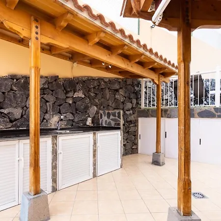 Home2book Metro Tenerife, Private Pool & Bbq Tatil Evi *