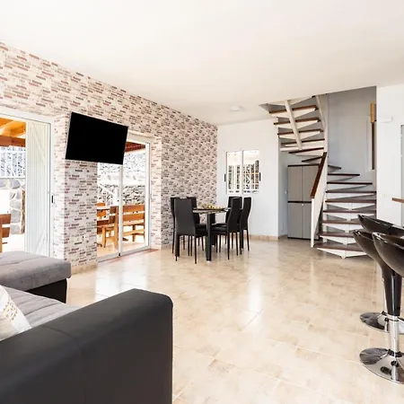 Tatil Evi Home2book Metro Tenerife, Private Pool & Bbq